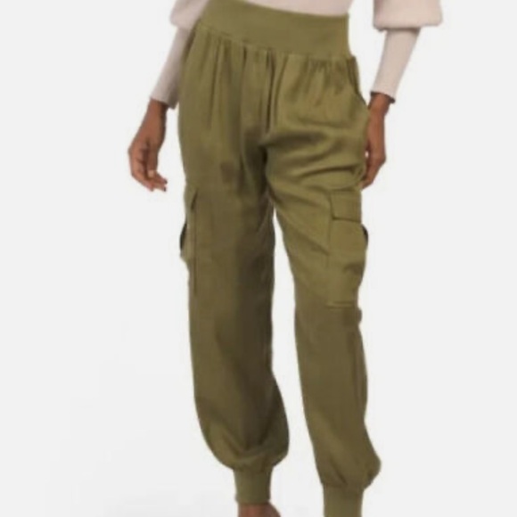 Ellie Tahari Washed Satin Cargo Joggers - Picture 4 of 12